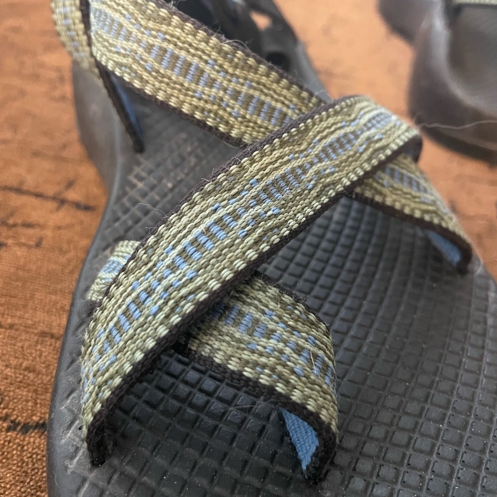 Chaco - Z2 Sandal - size 9